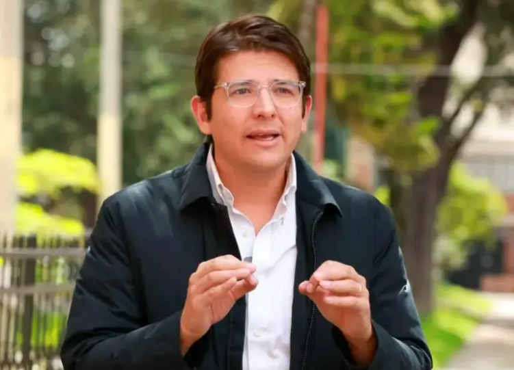 Miguel Uribe fue sometido de urgencia a cirugia por sangrado intracerebral agudo