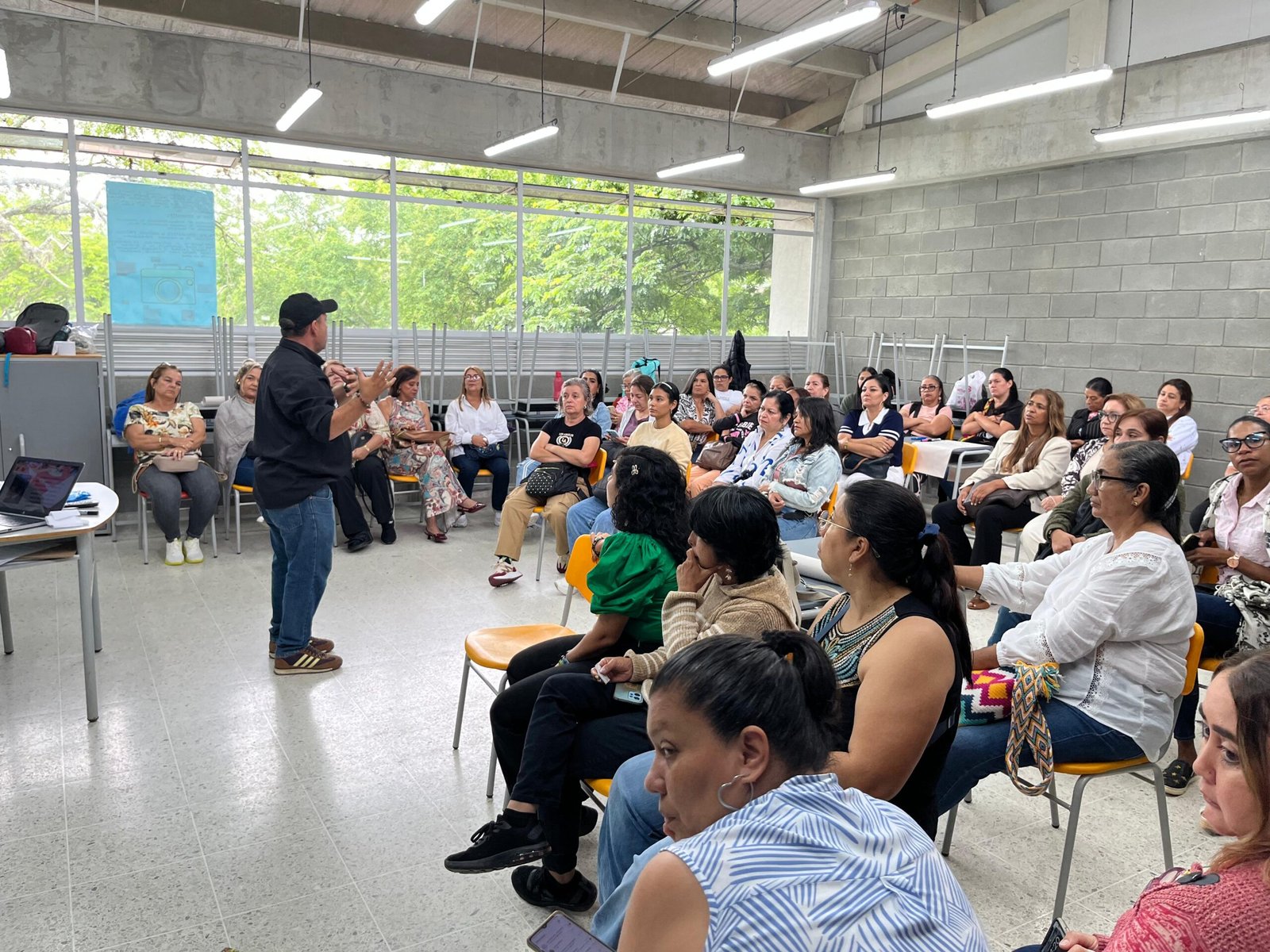 La secretaría de educación municipal fortalece la inclusión educativa con encuentro de reflexión pedagógica