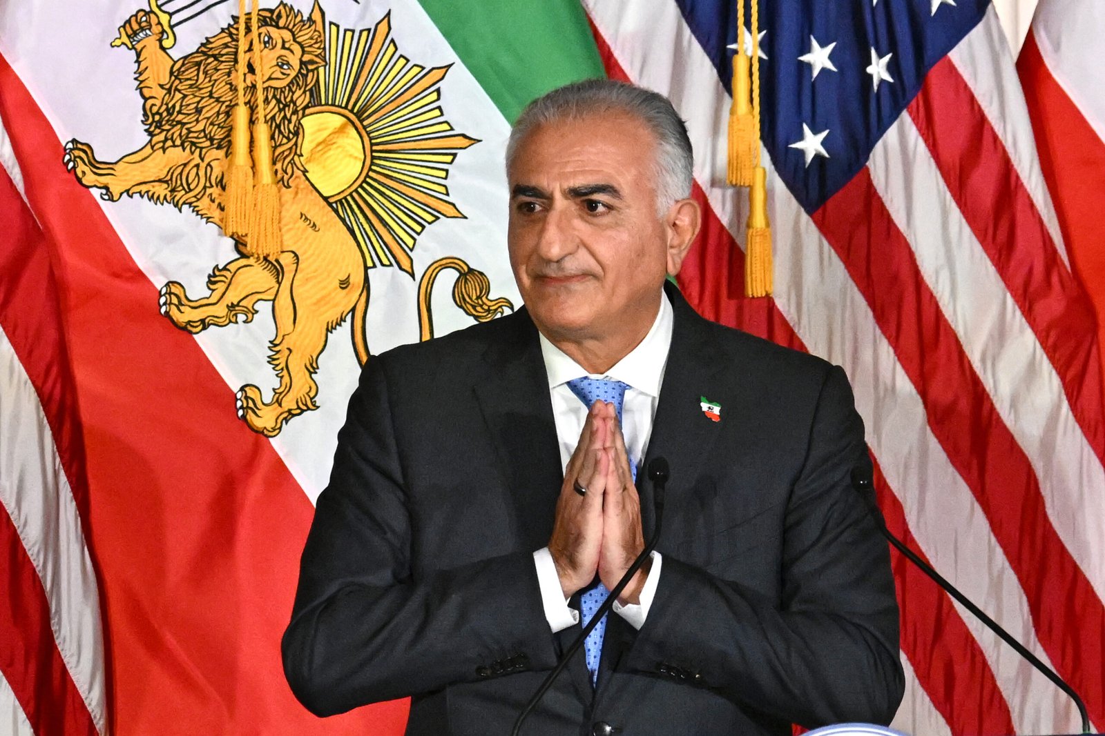 Reza Pahlavi: Funcionarios de seguridad iraníes buscan desertar y unirse a la revolución